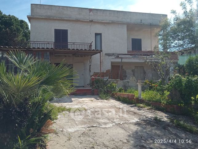 Villa in residenziale in Via delle Viole