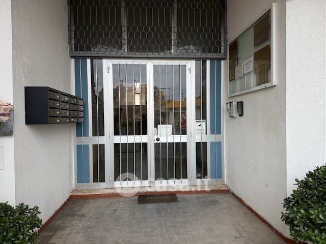 Ufficio in commerciale in Via Carlo Alberto