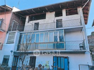 Casa indipendente in residenziale in Strada Cantone Rey 5