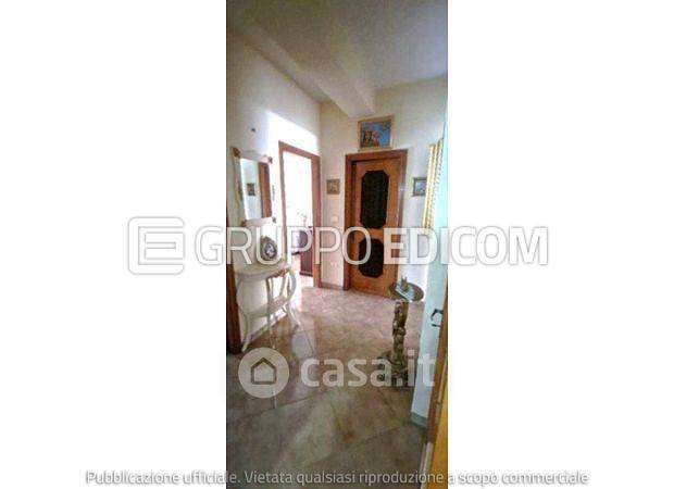 Appartamento in residenziale in Via Domitiana 228