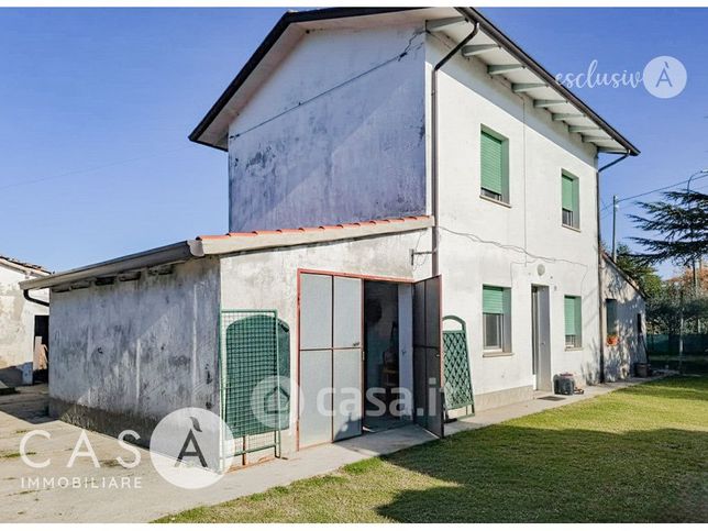 Casa indipendente in residenziale in Via Montaletto 298