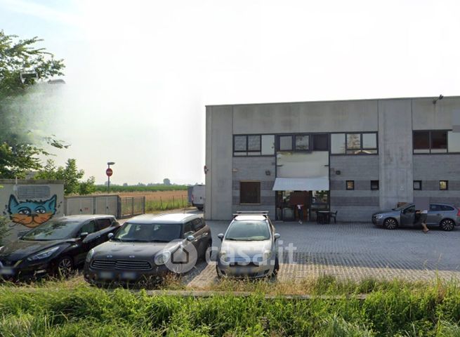 Capannone in commerciale in Via Colorno 73\ b