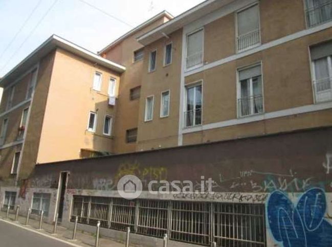 Appartamento in residenziale in Via Cerano 8