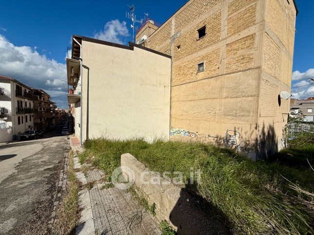 Terreno edificabile in residenziale in Via Milano 127