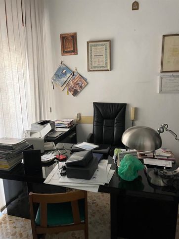 Ufficio in commerciale in