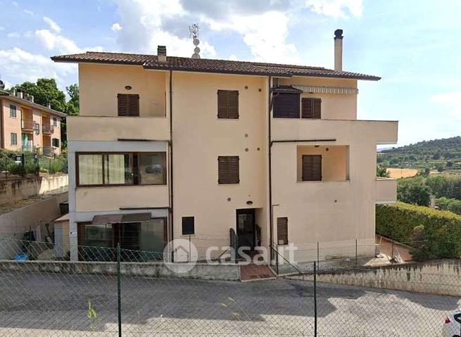 Appartamento in residenziale in Via C. Salutati 15