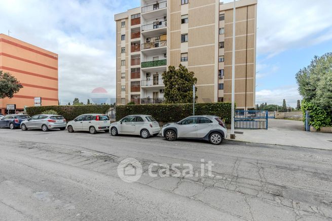 Appartamento in residenziale in Via Lunigiana 11