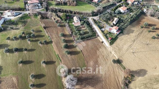 Terreno agricolo in commerciale in 