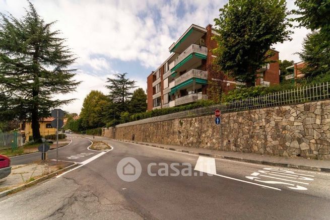 Appartamento in residenziale in Viale Enrico Thovez