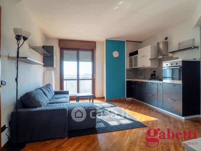 Appartamento in residenziale in Via Dante Chiasserini 9