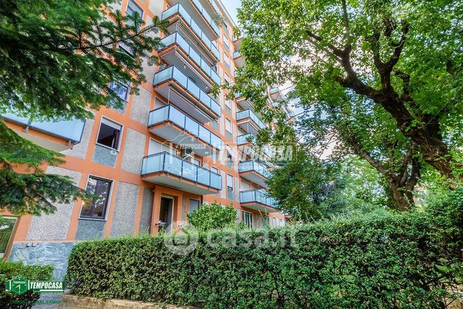 Appartamento in residenziale in Via V. Alfieri 9 /A