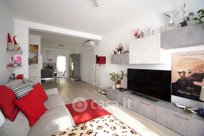 Appartamento in residenziale in Via Caneve 80