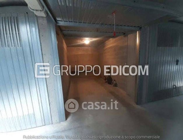 Box/posto auto in residenziale in Via Roma
