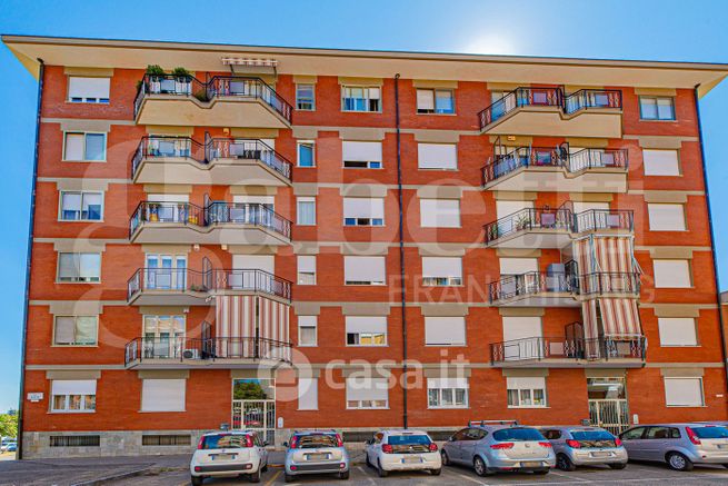 Appartamento in residenziale in Via Assisi 14