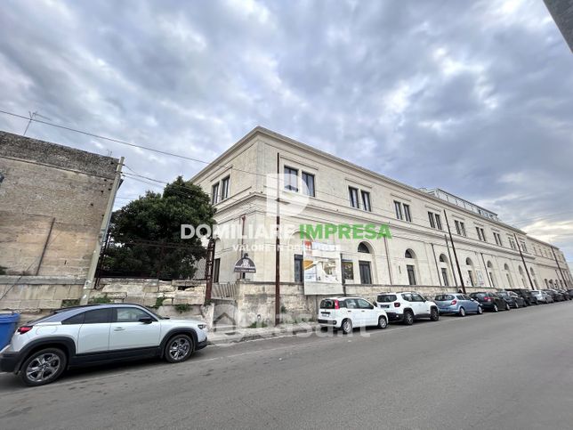 Ufficio in commerciale in Via O. Ducas 3