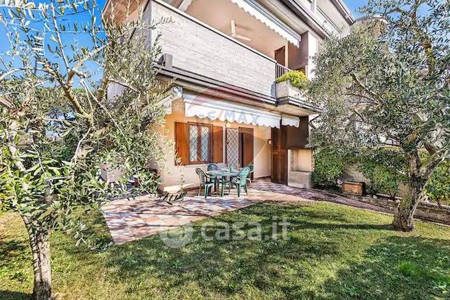 Appartamento in residenziale in Via Giulio Cesare 27