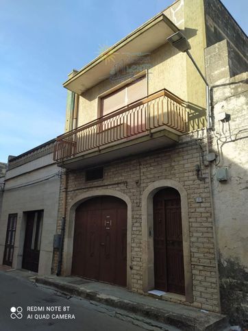 Appartamento in residenziale in Via G. Cesare 9