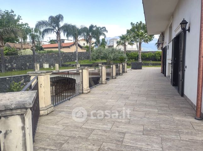 Appartamento in residenziale in Via Chiuse 1