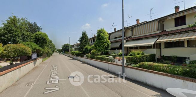 Appartamento in residenziale in Via Enrico Grazioli