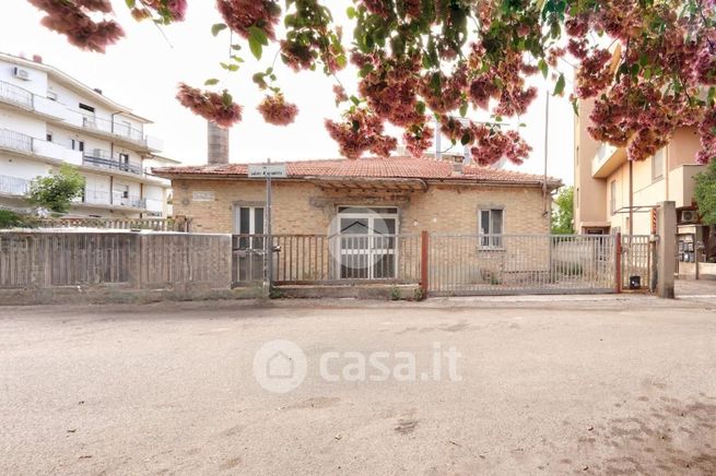 Casa indipendente in residenziale in Via Salvo D'Acquisto 22