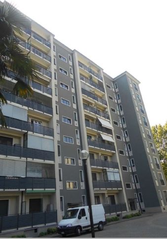 Appartamento in residenziale in Via Angelo Inganni 64