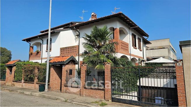 Villa in residenziale in 