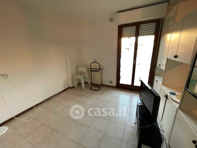 Appartamento in residenziale in Via Adriano Zarini