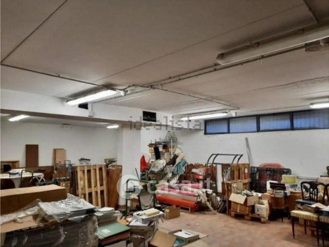 Capannone in commerciale in Via Roma