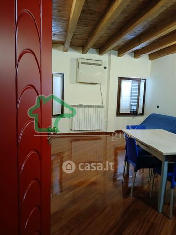 Appartamento in residenziale in Via Callisto Piazza