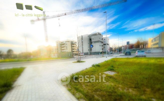 Appartamento in residenziale in Via Alfredo Zerbini 5