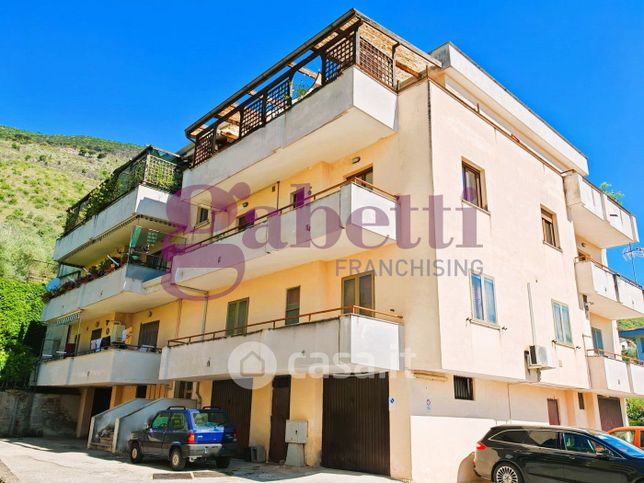 Appartamento in residenziale in Strada Provinciale Conca Casale