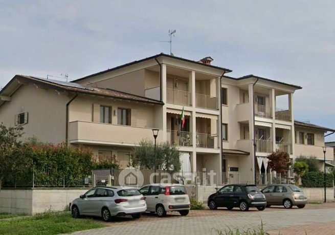 Appartamento in residenziale in Via Giovanni Falcone 27