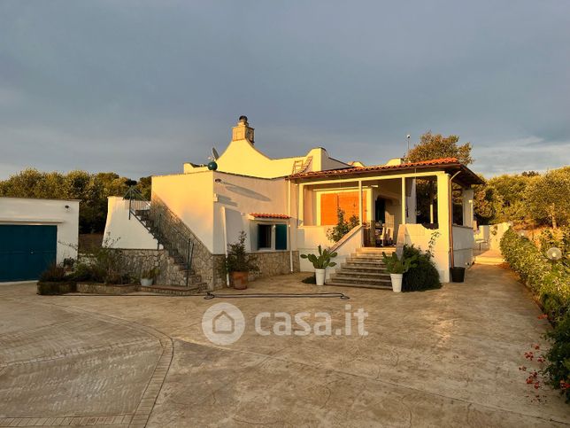 Villa in residenziale in Contrada la chiusa