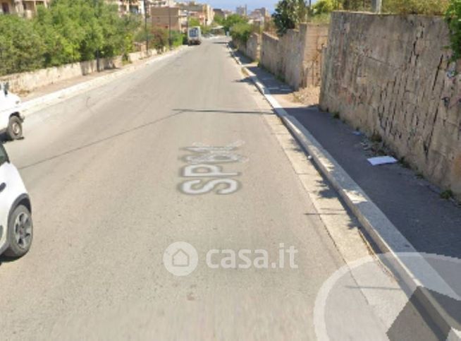 Box/posto auto in residenziale in Via Pietro Nenni