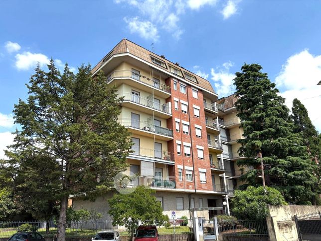 Appartamento in residenziale in Viale Lombardia 98