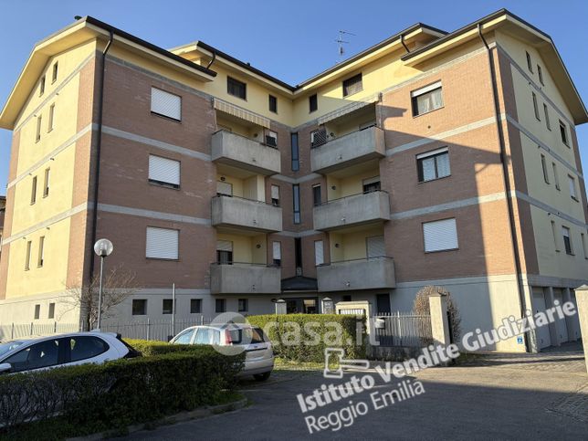 Appartamento in residenziale in Via Aldo Garzanti 8