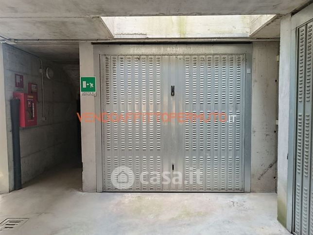 Box/posto auto in residenziale in Via San Lorenzo