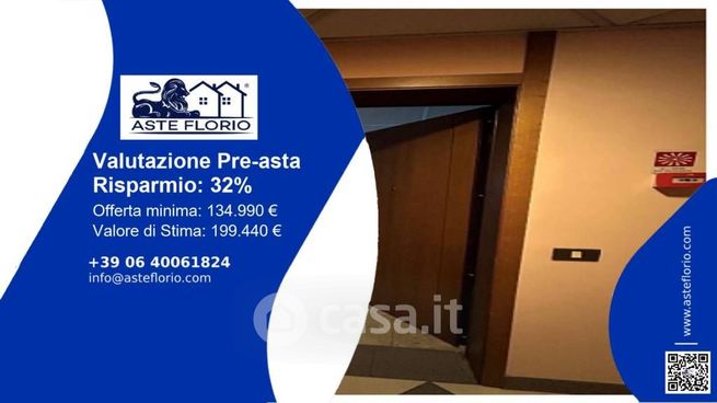 Ufficio in commerciale in Via M. Angeloni 115