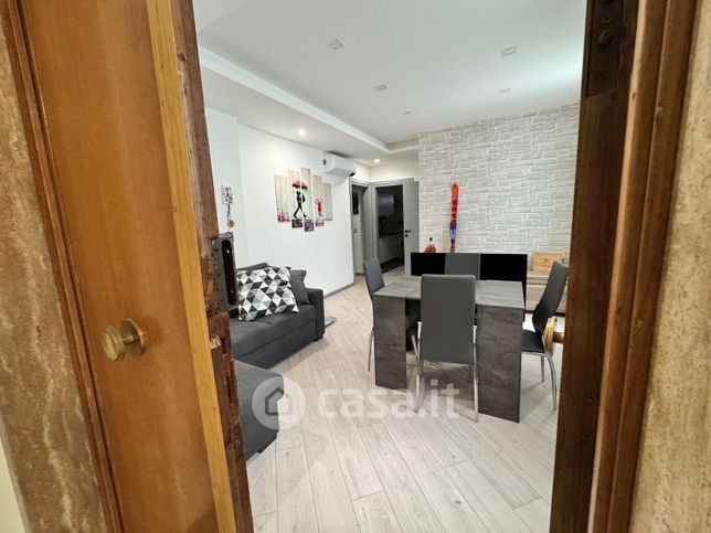 Appartamento in residenziale in Via Alberico Albricci 12