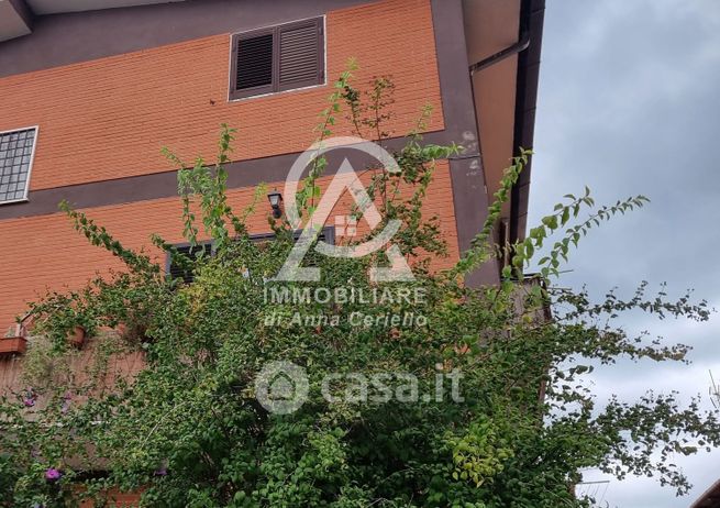 Appartamento in residenziale in Via Staffolo 68