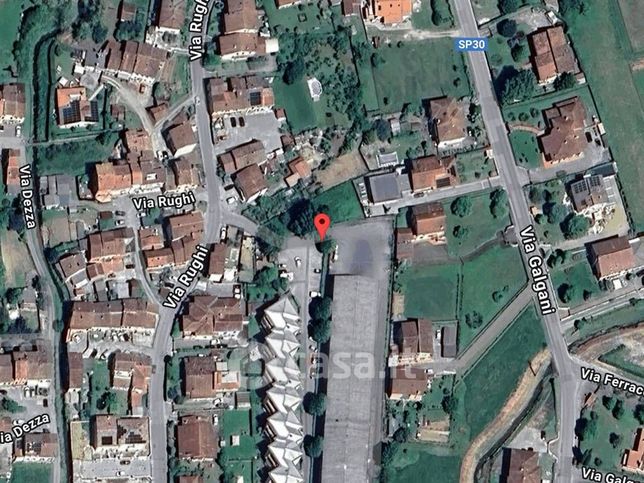 Capannone in commerciale in Via Rughi 22