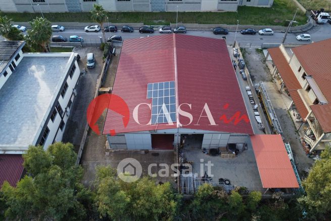 Capannone in commerciale in Contrada Piana