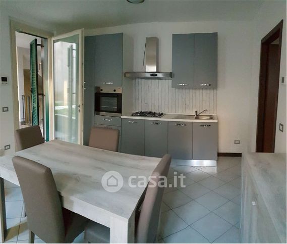 Appartamento in residenziale in Via Valenzasca 43