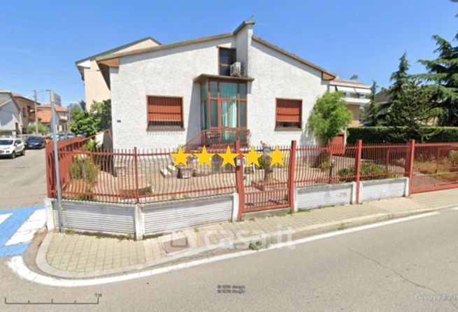Villa in residenziale in Via Brennero