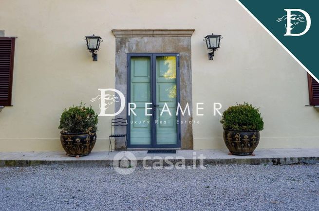 Casa bi/trifamiliare in residenziale in Via dei Cioli 104