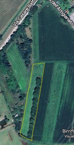 Terreno agricolo in commerciale in Via XXV Aprile