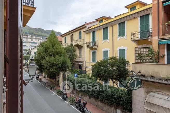 Appartamento in residenziale in Via Anton Maria Maragliano 37