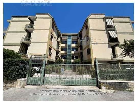 Appartamento in residenziale in Via Ulpiano 3