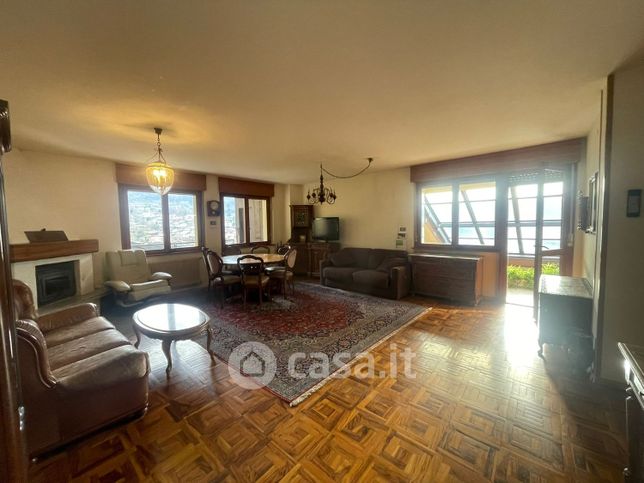 Appartamento in residenziale in Via dei Paho 14