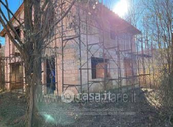 Casa indipendente in residenziale in Via Vinacciano